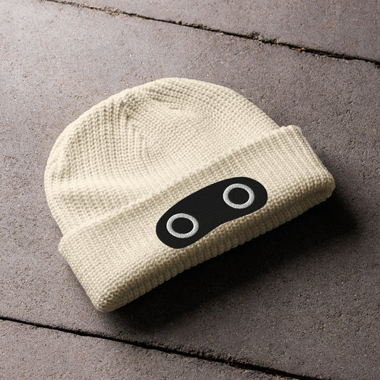 Blooper fisherman beanie
